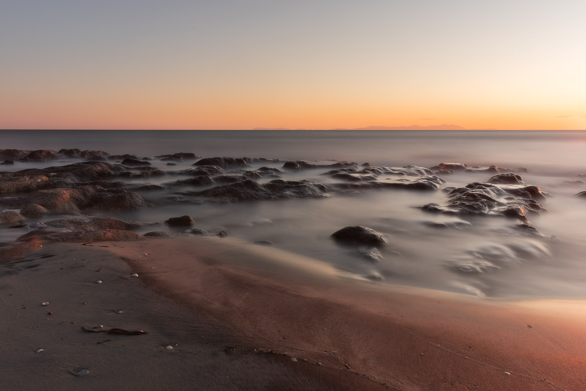 daniele-mercadante-long-exposure-seascape-alba-salento-strada-bianca