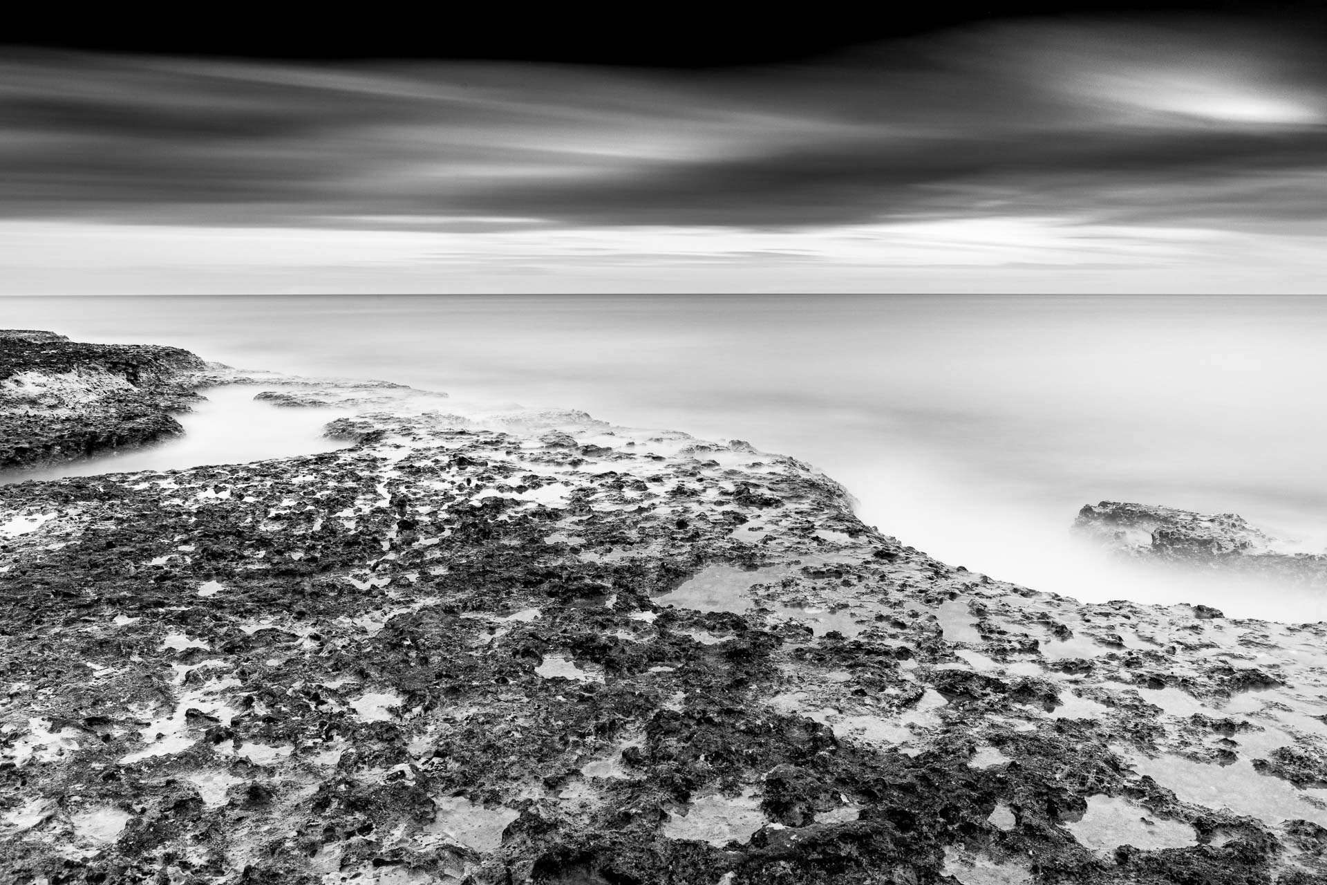 daniele-mercadante-long-exposure-seascape-bnw-mare-tramonto